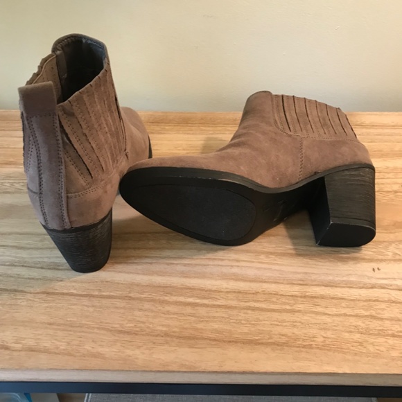 Brown Bootie with Heel - Picture 2 of 3